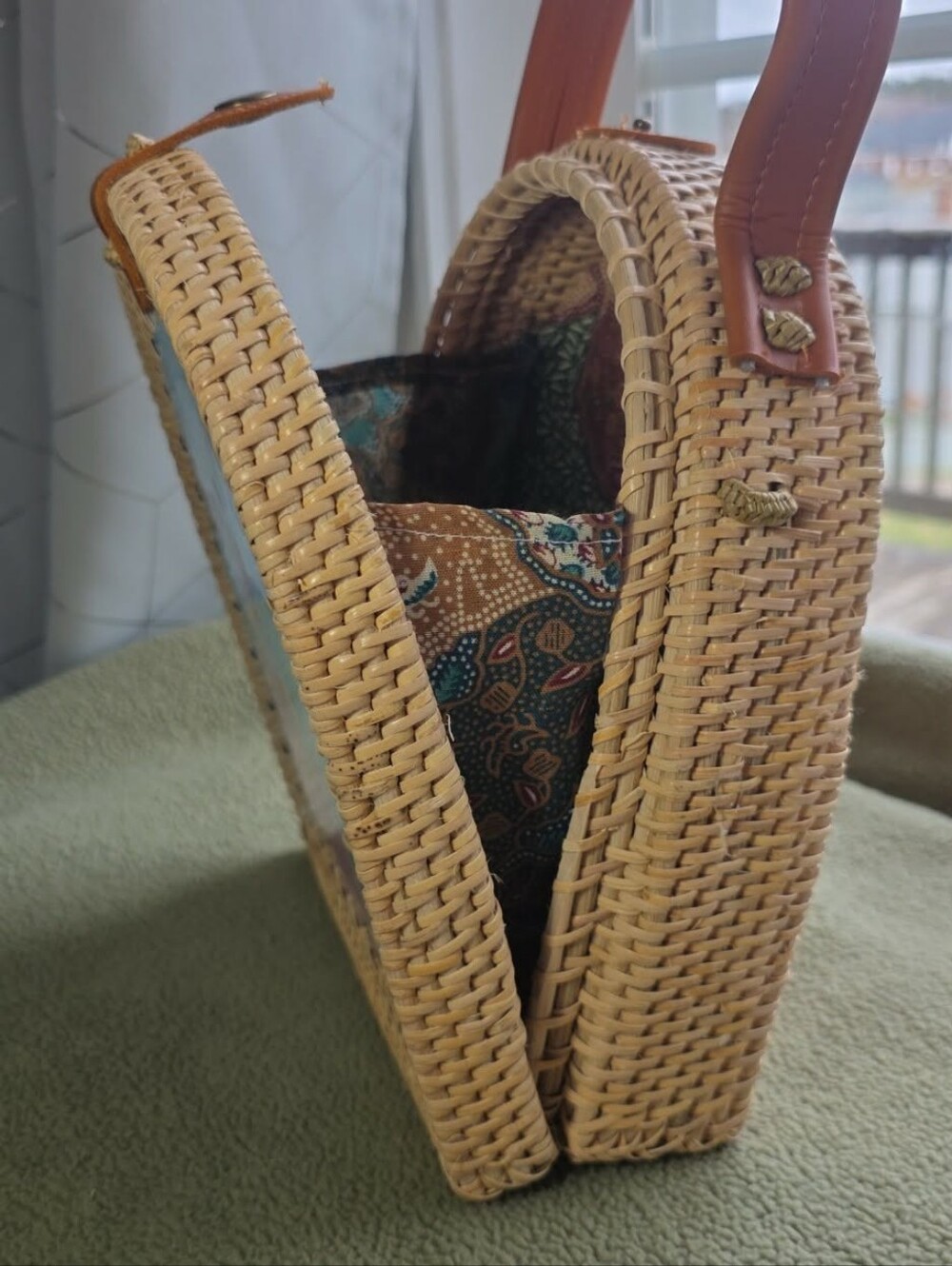 NWT (No Tag) 2 In 1 Woven Straw Backpack/Purse Bag - Pink Accents/ 1012 - Picture 3 of 6